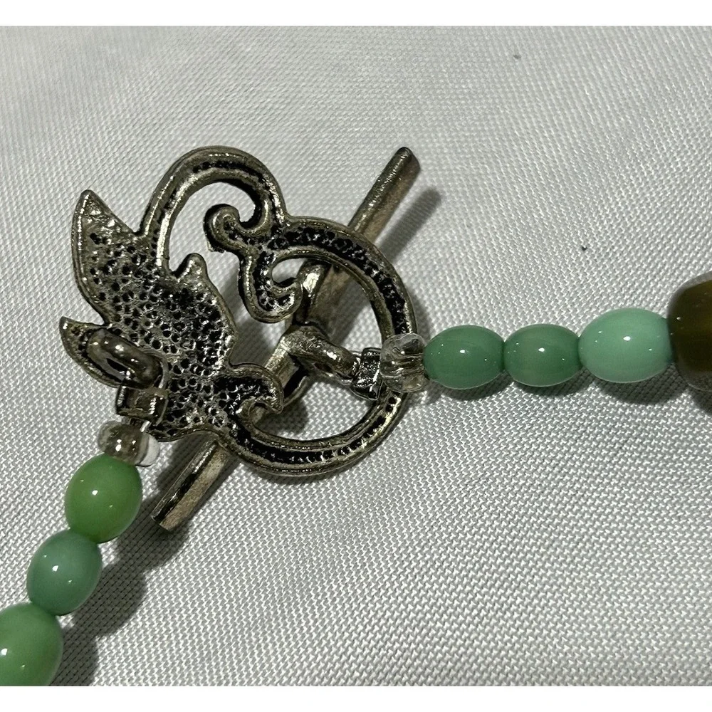 Green Beaded Necklace and Earrings Set with decorative Leaf‎ Toggle clasp